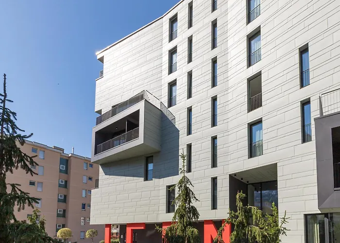Icon H - Luxury Suites & Apartments